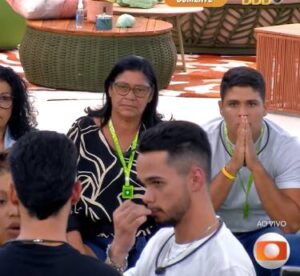 Vitória Strada fala sobre Daniel Rocha e dinâmica pega fogo no BBB25… Veja tudo que rolou na madrugada da casa