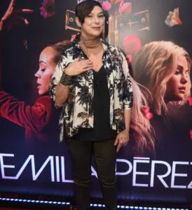 Karla Sofía Gascón, protagonista do filme Emilia Pérez, recebe famosos em pré-estreia em São Paulo