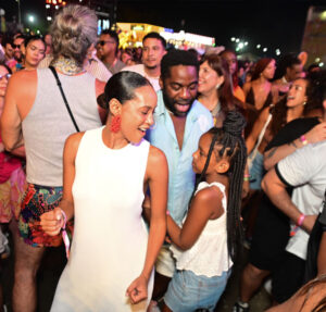 Juliana Alves celebra retorno à Unidos da Tijuca e envia energias positivas a Lexa: – Que ela tenha um bom parto