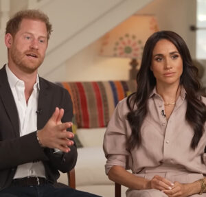 Príncipe Harry e Meghan Markle distribuem alimentos e suprimentos às vítimas de incêndios no sul da Califórnia