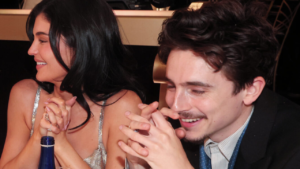 Kylie Jenner e Timothée Chalamet aparecem em evento após boatos sobre gravidez