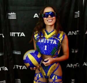 Depois de cancelar show no Coachella, Anitta não pretende fazer turnês em 2025