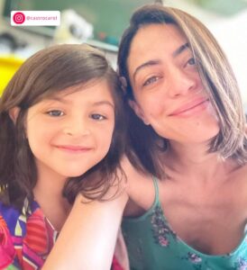 Mamãe coruja! Confira os momentos mais fofos de Carol Castro com a filha, Nina