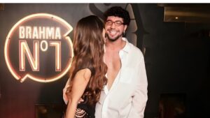 Rafa Kalimann exibe look ousado e romance no camarote da Sapucaí