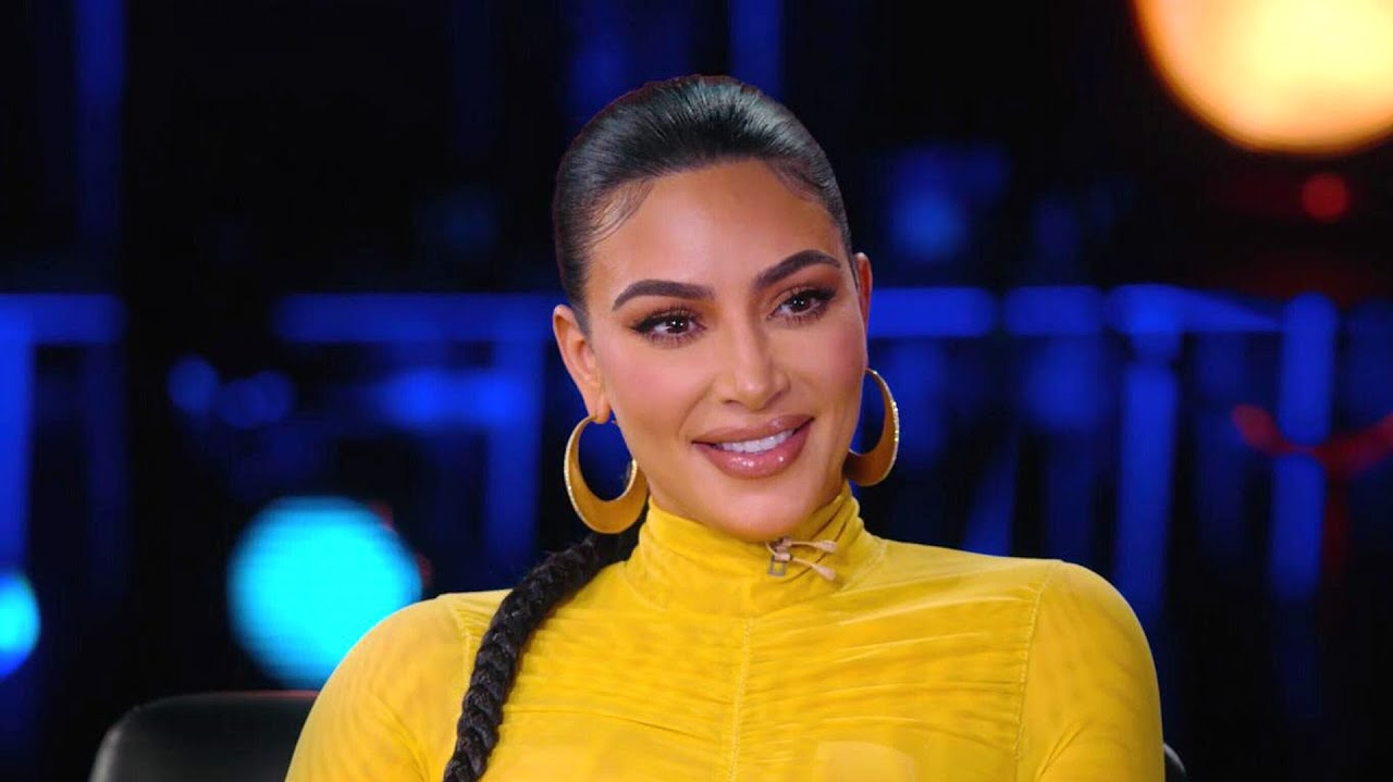 Kim Kardashian se prepara para depoimento sobre sequestro em Paris Lorena Bueri