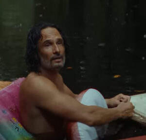 Filme brasileiro O Último Azul, com Rodrigo Santoro, vence o Urso de Prata no Festival de Berlim e ator comemora