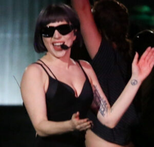 Lady Gaga descreve emoção sentida durante show no Rio de Janeiro: Me tirou o fôlego