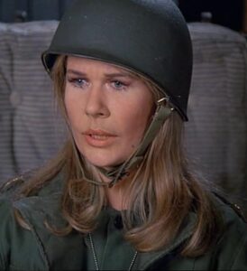 Loretta Swit, atriz de M*A*S*H, morre aos 87 anos de idade. Veja quem são os famosos que nos deixaram em 2025