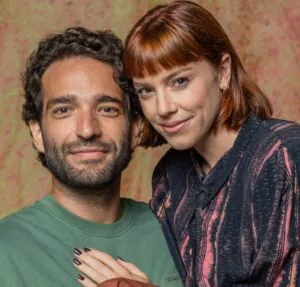 Alice Wegmann nega namoro com Humberto Carrão e explica: Existe um encantamento