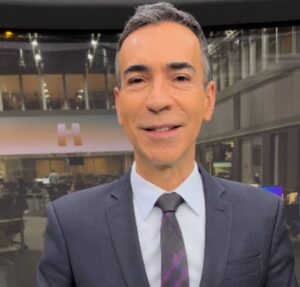 César Tralli usa as redes sociais para celebrar sua volta ao Jornal Hoje: Que alegria!