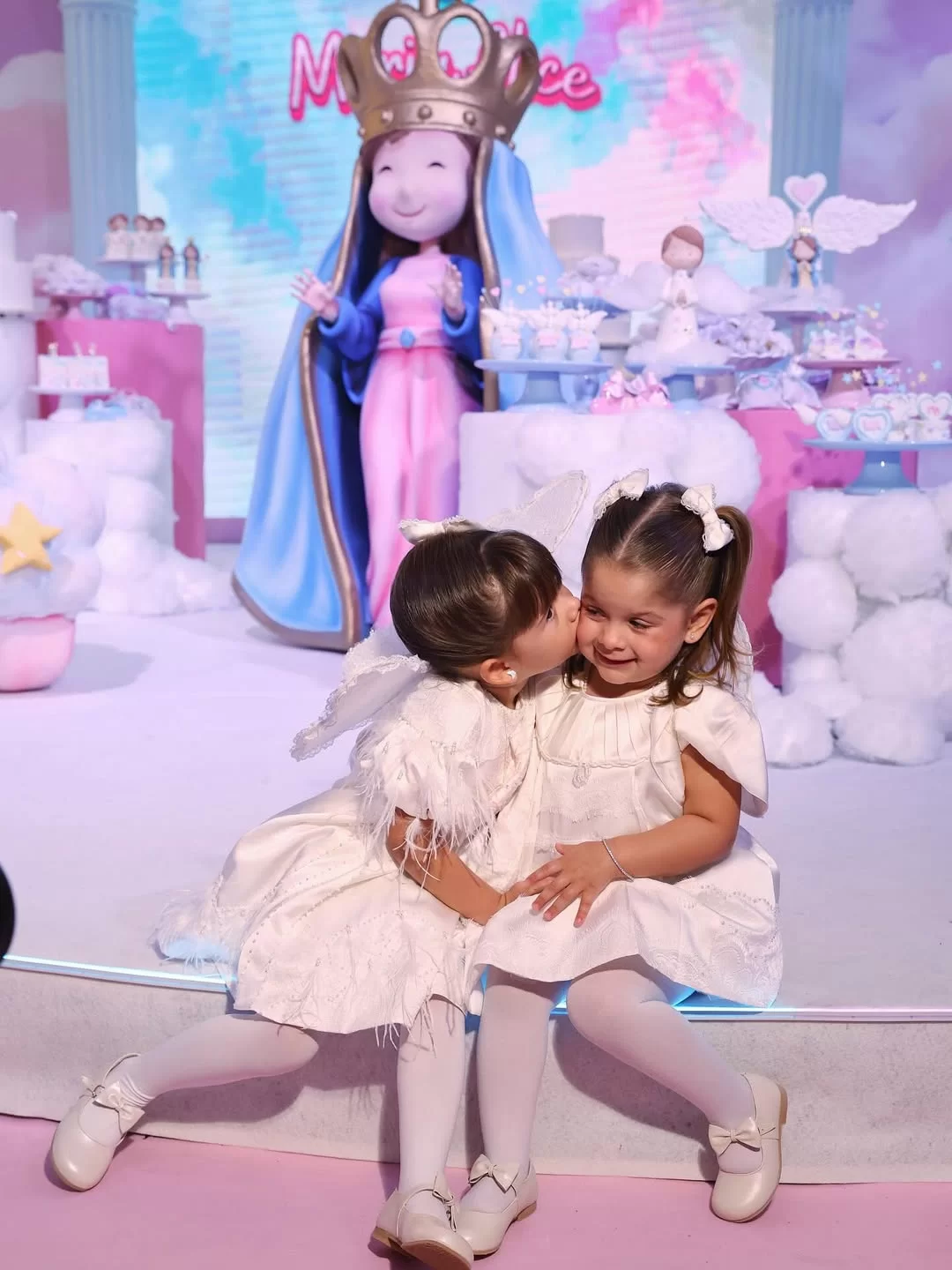 Maria Alice e Maria Flor (foto: reprodução/Instagram /@virginia) Lorena Bueri