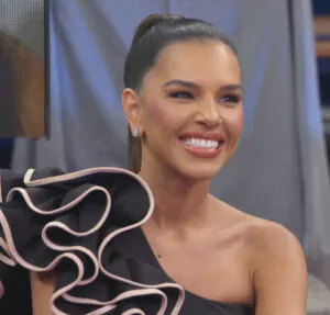 Mariana Rios compartilha vídeo anunciando primeira gravidez: Obrigada Deus
