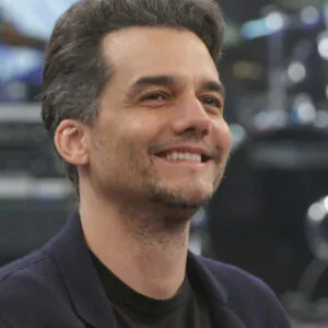 Pedro Pascal, Wagner Moura, Selton Mello… Veja os galãs latinos que nos fazem suspirar nos cinemas