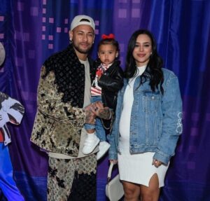 Questionada, Bruna Biancardi revela se tem previsão do nascimento de Mel, segunda filha com Neymar Jr.