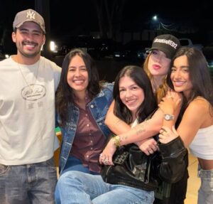 Virginia Fonseca aproveita vale night ao lado de ex-cunhados
