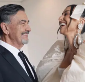 Pai de Sabrina Sato passa por cirurgia e apresentadora declara: Tenho fé de que venceremos essa batalha