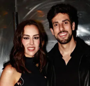 Lara Silva compartilha fotos do casamento e exibe Fausto Silva em registros especiais