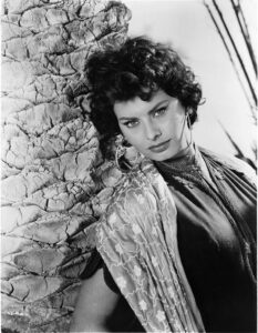 19 dicas de beleza e moda que você pode aprender com Sophia Loren!