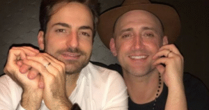 ‘Seu legado está eternizado’: Thales Bretas emociona ao homenagear Paulo Gustavo no aniversário do humorista