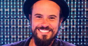 Paulinho Vilhena passa por cirurgia nos olhos e resultado impressiona: ‘Sensacional’