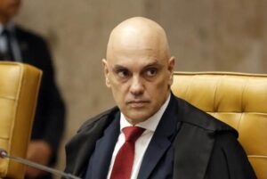 Alexandre de Moraes manda governador do Rio explicar megaoperação no Rio
