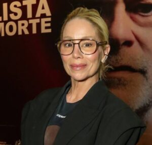 Danielle Winits critica ex-marido Jonatas Faro por ausência na criação do filho: Desleixo afetivo