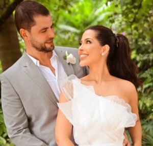 Ex-BBBs, Laís Caldas e Gustavo Marsengo fazem último ensaio para entrada no casamento