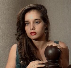 Inconformada com as perdas, Raquel levanta seus questionamentos. Veja o que vai rolar em A Vida de Jó nesta quinta-feira