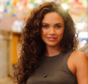 Bárbara provoca Kami a escolher entre Ryan e Marlon. Saiba o que vai acontecer em Dona de Mim nesta sexta-feira