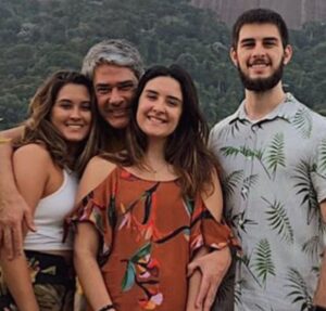 Além de Vini Jr. e Zé Felipe… Relembre os relacionamentos de Virginia Fonseca