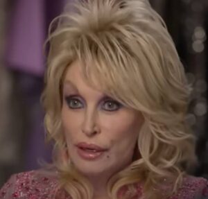 Após pedir orações, irmã de Dolly Parton se desculpa e tranquiliza fãs: Não queria assustar ninguém