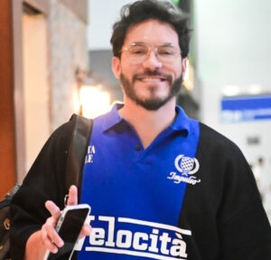 Eliezer explica decisão de ainda não colocar a filha na escola: Deixa ela fazer três aninhos
