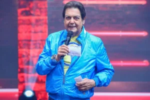 Fausto Silva recebe alta hospitalar e seguirá tratamento em casa