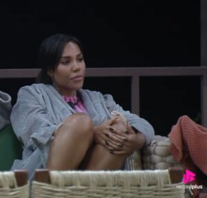 Carol Lekker se irrita com Luiz Otávio Mesquita e amigas discutem relação. Veja tudo o que rolou em A Fazenda 17