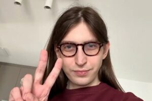 Felca fatura alto com vídeo de denúncia, recebe ameaças e revela destino do dinheiro