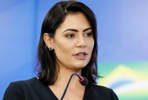 Michelle Bolsonaro vai contra aliados e lamenta mortes em Operação Policial no Rio de Janeiro