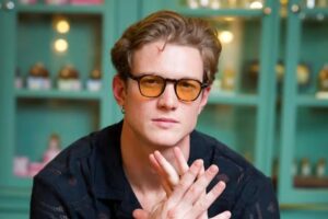 Em Três Graças, Pedro Novaes brinca com Avenida Brasil: ‘Criação muito enriquecedora’