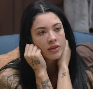 Rayane Figliuzzi se irrita com punição em A Fazenda 17: Vamos ler o manualzinho, galera?