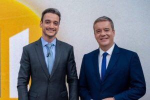 Roberto Kovalick se despede e passa o bastão para Tiago Scheuer no Hora 1