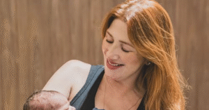 Dani Calabresa mostra o rostinho do filho pela primeira vez: ‘Amor que não cabe no peito’