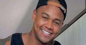 Léo Santana admite crise de choro após cancelamento de show