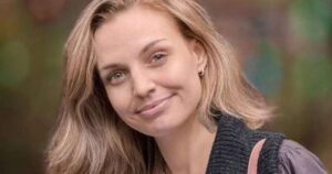 Por qual crime a jovem que morreu após seis anos de prisão injusta foi acusada?