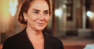 Heloisa Périssé confirma namoro com poderosa diretora de TV