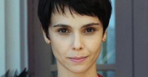 Avenida Brasil: Globo faz proposta esquisita para Débora Falabella