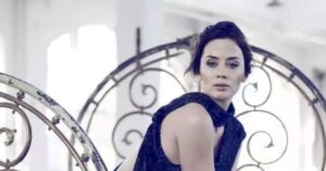 Emily Blunt revela que detesta cenas de beijo