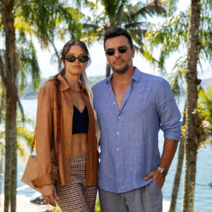 Luma Luma (Agatha Moreira) e Molina (Rodrigo Lombardi).