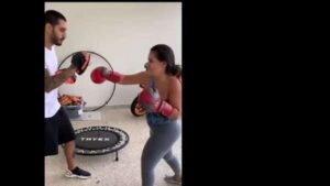 Simone treina após viagem e desabafa: ‘Para ficar com rosto fino porque o resto’