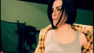 Cleo atinge 10 milhões de seguidores e sensualiza em dança comemorativa. Vídeo!