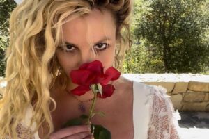 Britney Spears celebra aniversário como mulher livre e solteira