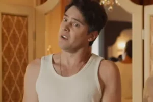 Só de cueca, Candinho envergonha Dita em ‘Êta Mundo Melhor!’